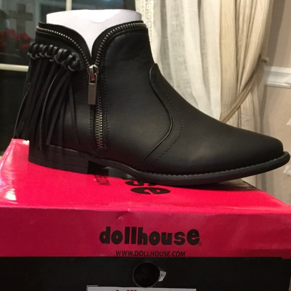 NEW LEATHER BOOTSIES - Picture 1 of 3